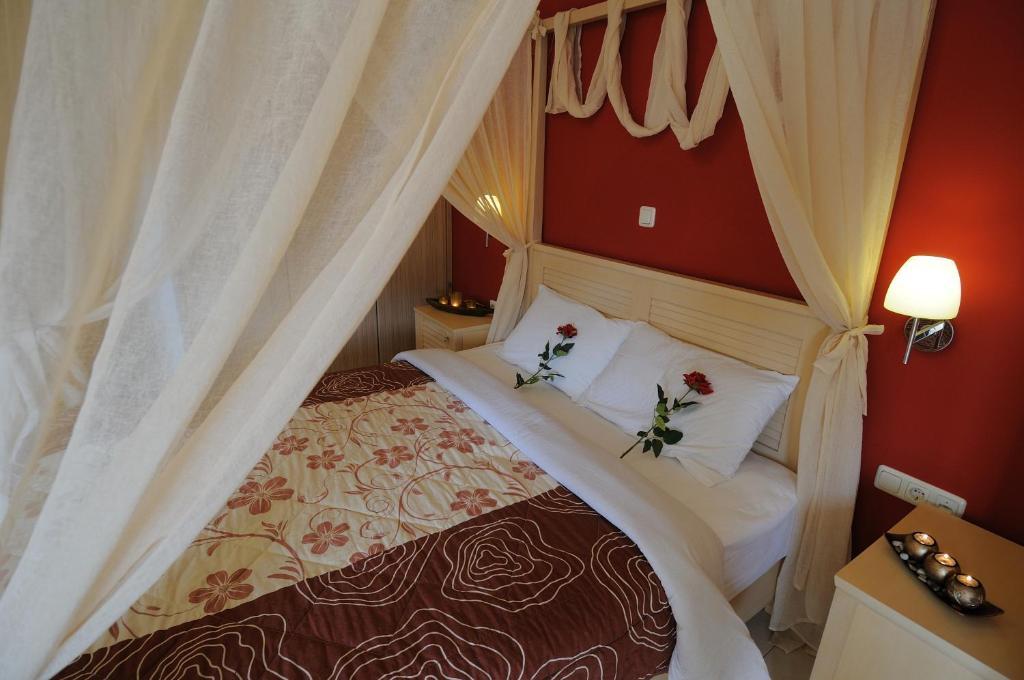 Faros Luxury Suites Marathopoli Exterior photo